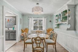 1590 Wabeek Way photo 4