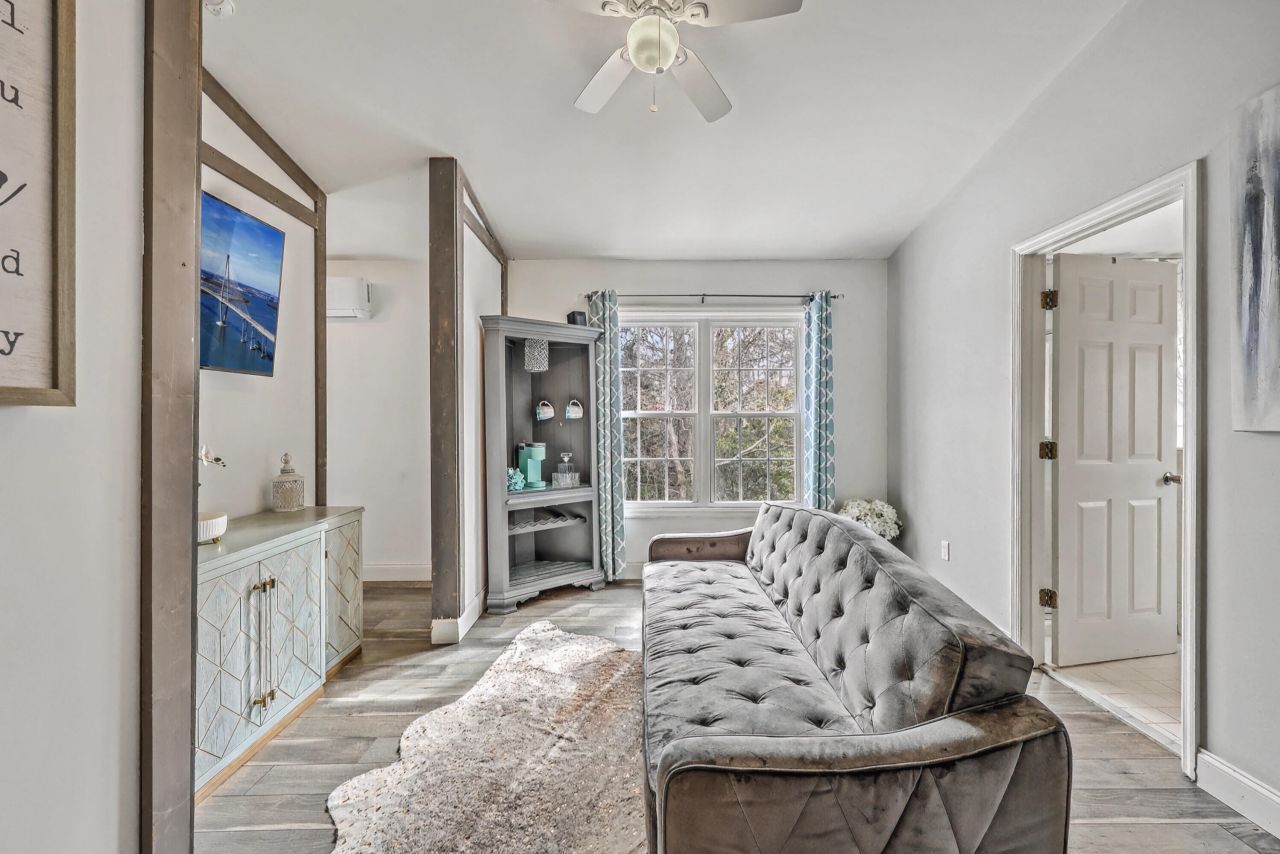 1590 Wabeek Way Photo 31