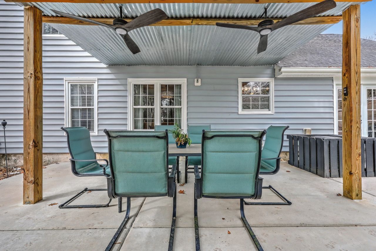 1590 Wabeek Way Photo 42