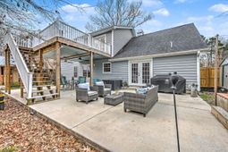 1590 Wabeek Way photo 4