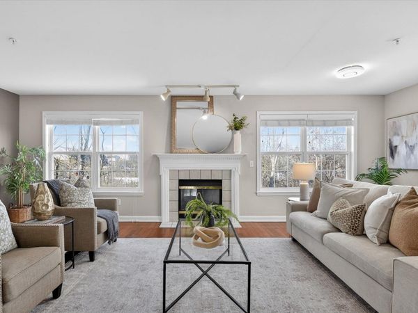 3031 Barclay Way, Ann Arbor, MI 48105