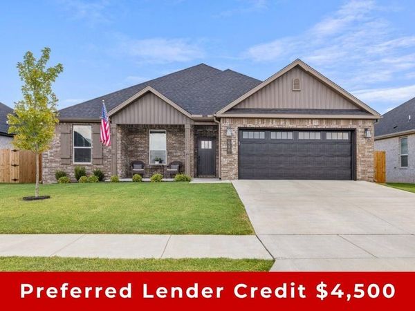 701 Dillon Street , Bentonville, AR 72713