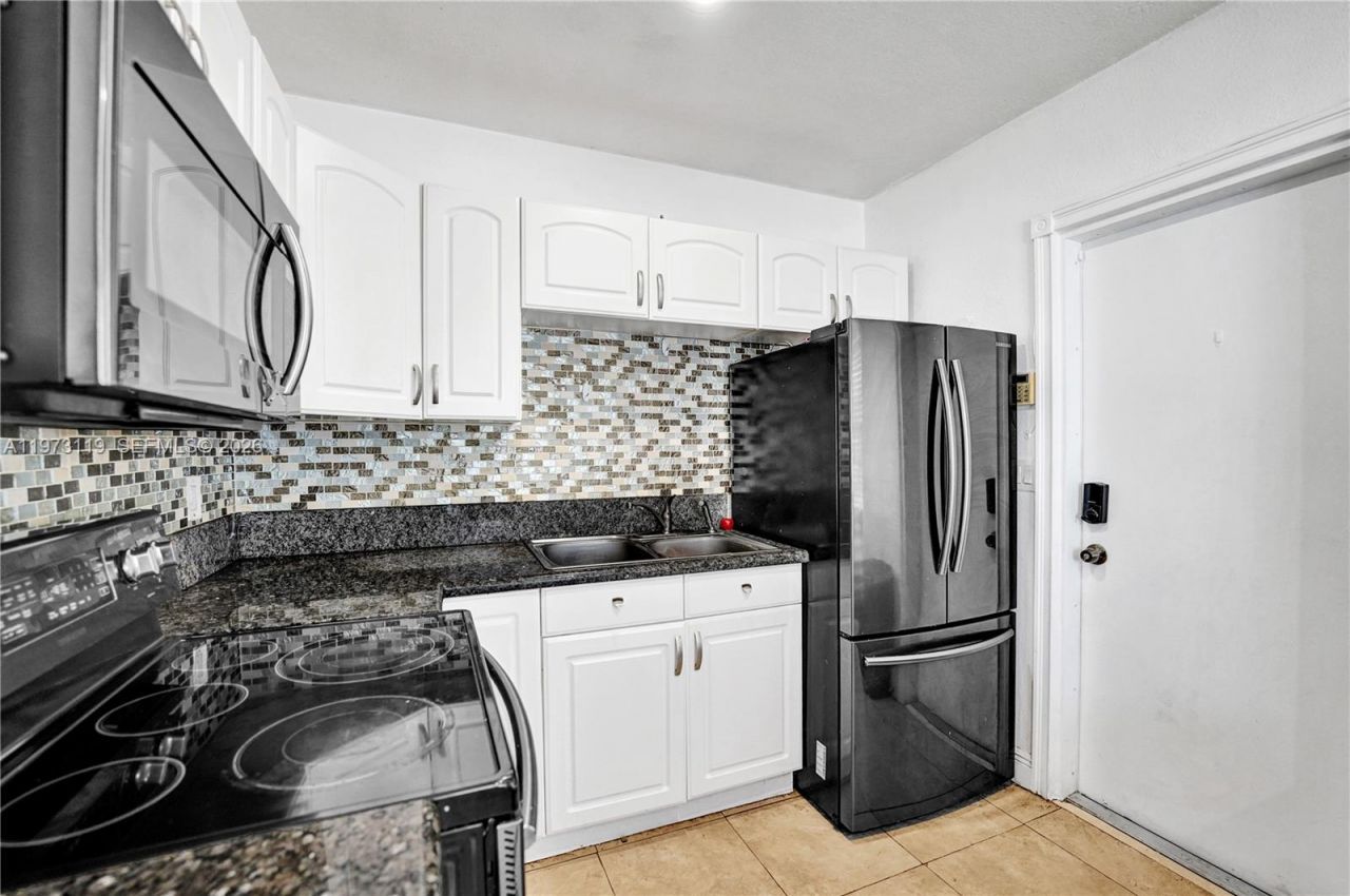 2462 Washington St, Hollywood, FL 33020 Photo