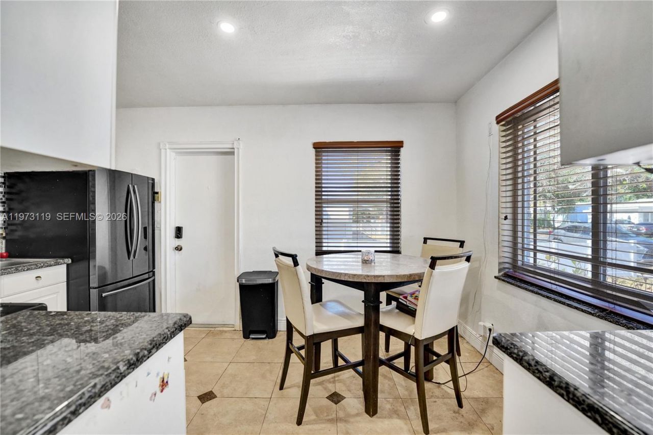 2462 Washington St, Hollywood, FL 33020 Photo