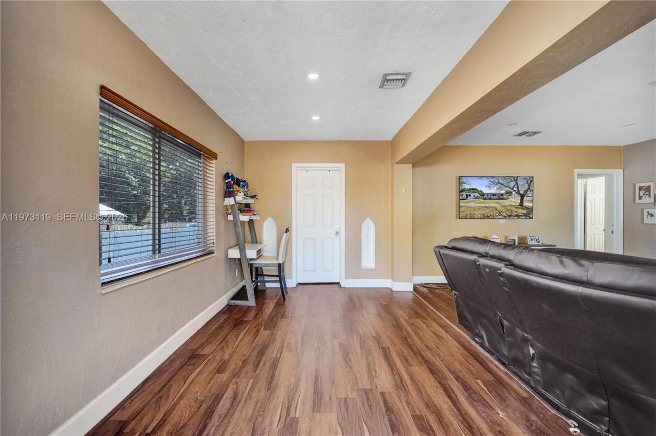 2462 Washington St, Hollywood, FL 33020 Photo