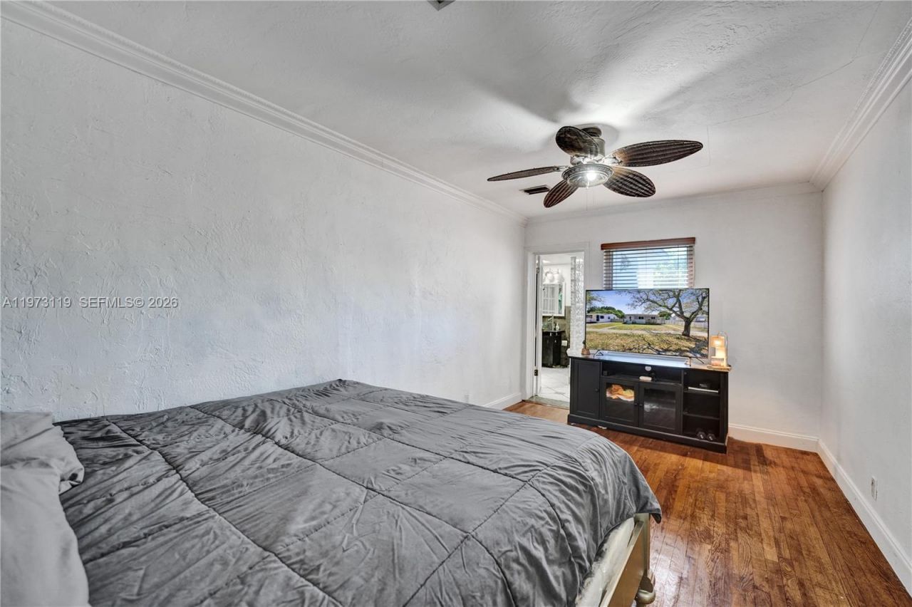 2462 Washington St, Hollywood, FL 33020 Photo