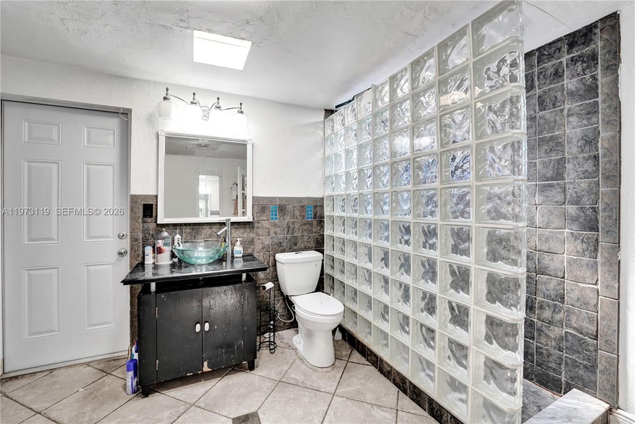 2462 Washington St, Hollywood, FL 33020 Photo