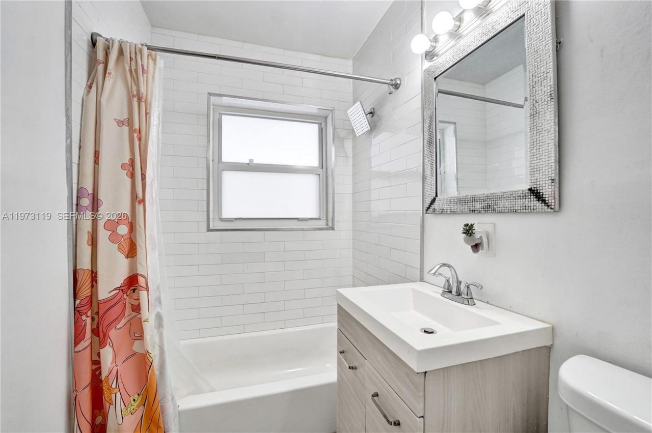 2462 Washington St, Hollywood, FL 33020 Photo