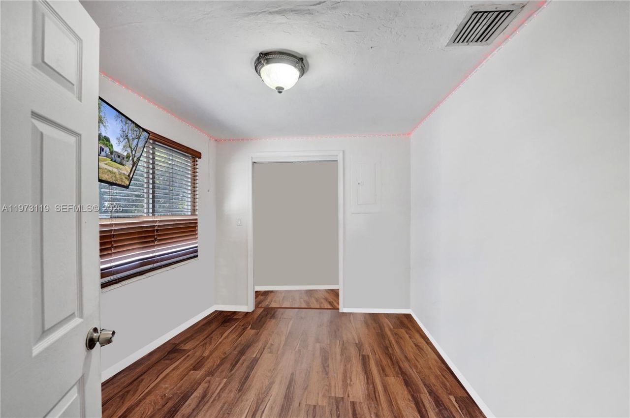 2462 Washington St, Hollywood, FL 33020 Photo