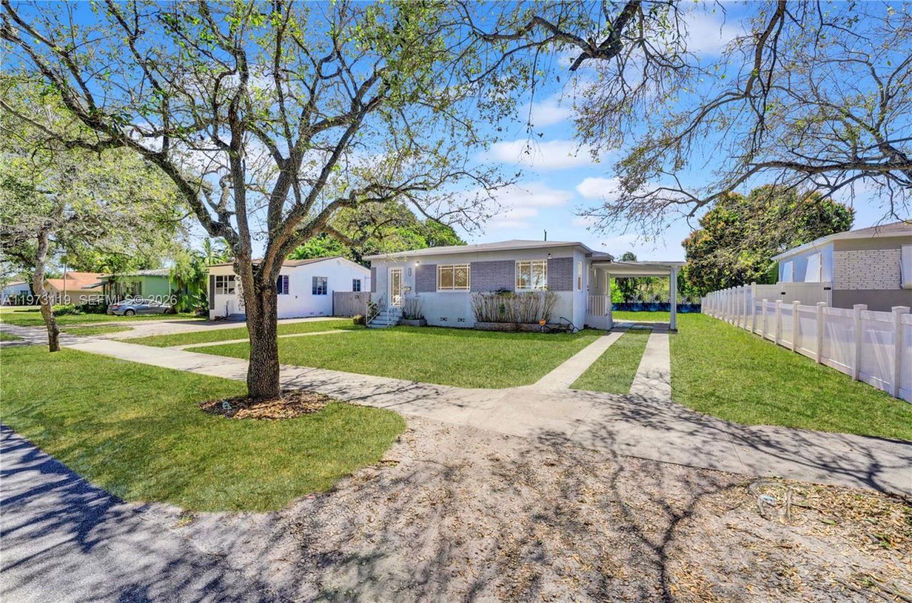 2462 Washington St, Hollywood, FL 33020 Photo