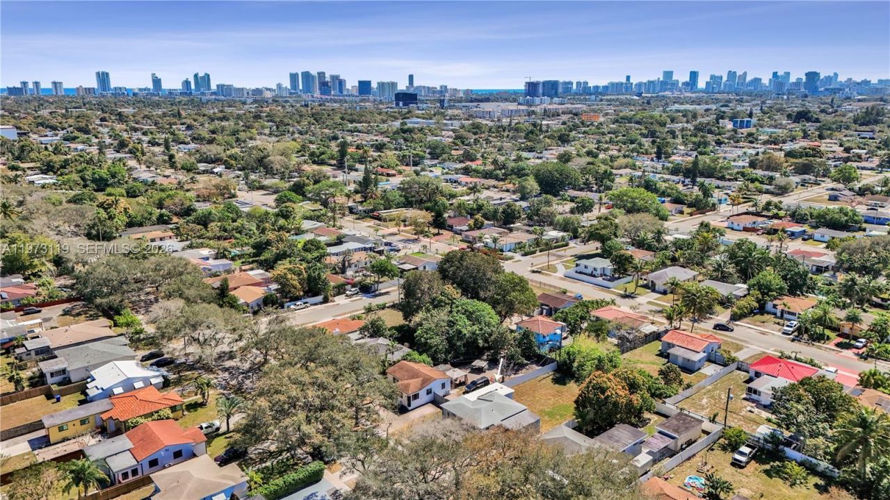 2462 Washington St, Hollywood, FL 33020 Photo