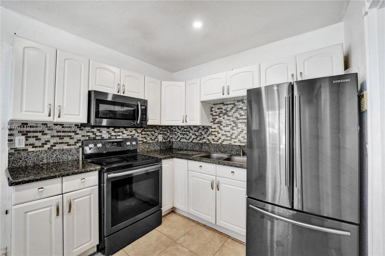 2462 Washington St, Hollywood, FL 33020 Photo