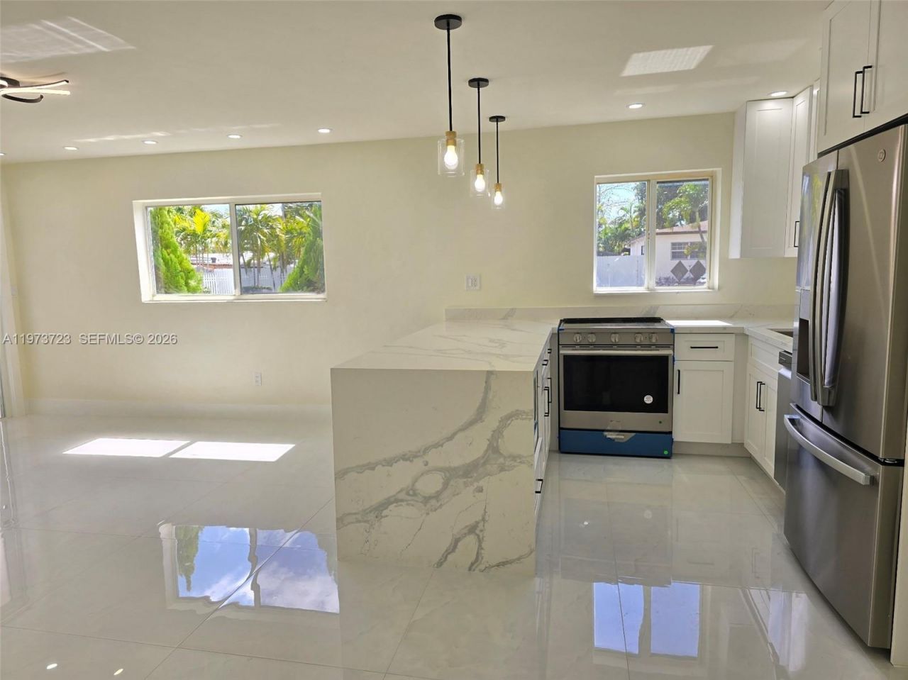 571 E 54th St, Hialeah, FL 33013 Photo