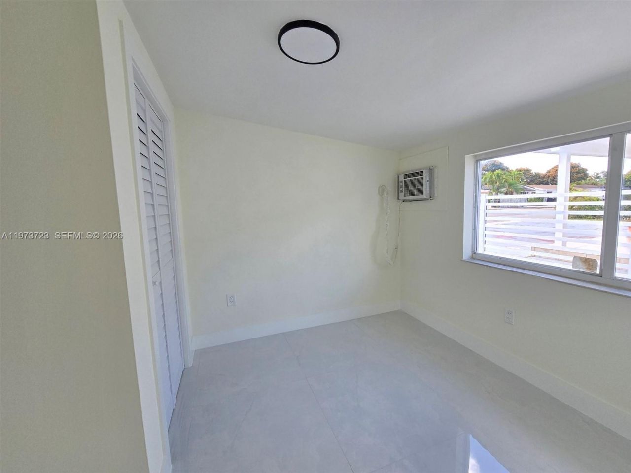 571 E 54th St, Hialeah, FL 33013 Photo