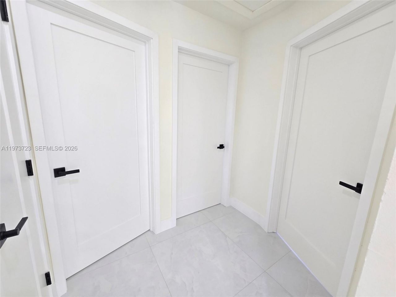 571 E 54th St, Hialeah, FL 33013 Photo