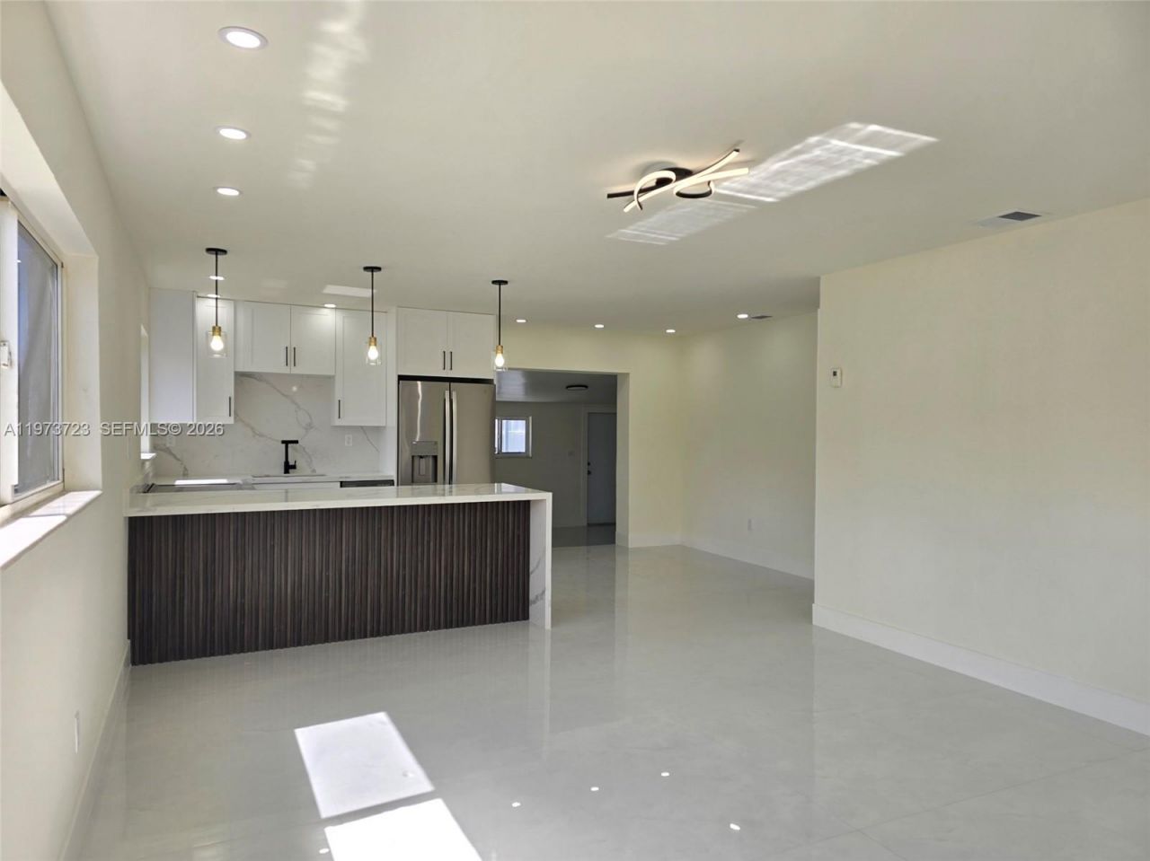 571 E 54th St, Hialeah, FL 33013 Photo