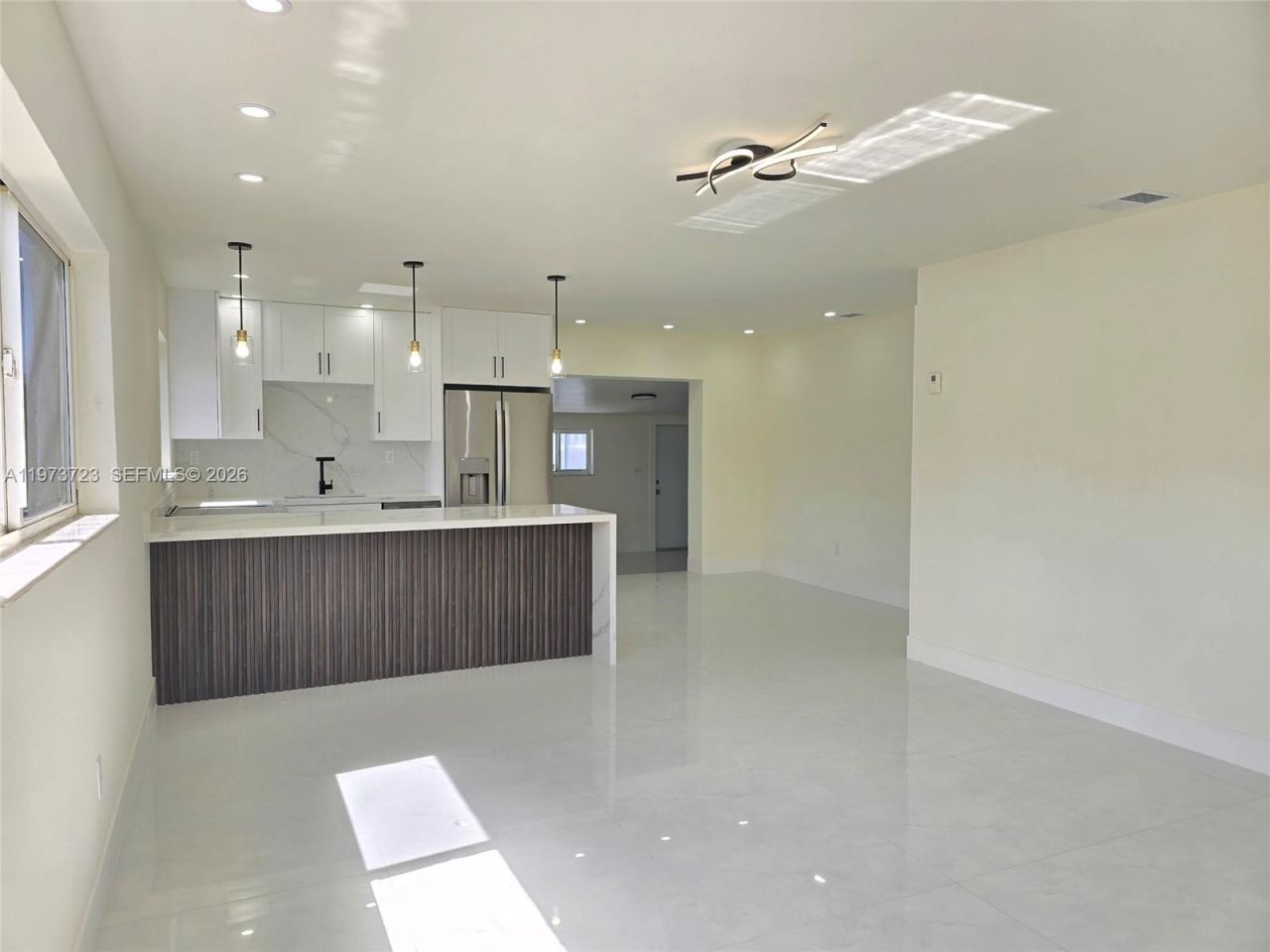 571 E 54th St, Hialeah, FL 33013 Photo