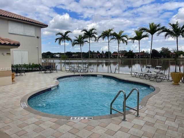 703 NE 195th St , Unit 703, Miami, FL 33179 Photo