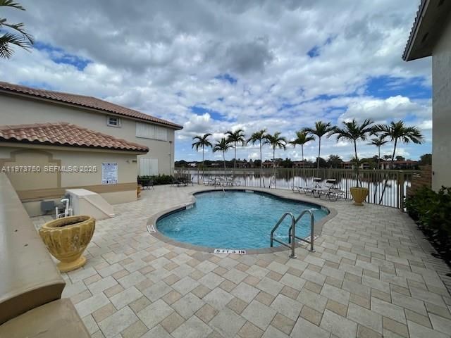 703 NE 195th St , Unit 703, Miami, FL 33179 Photo