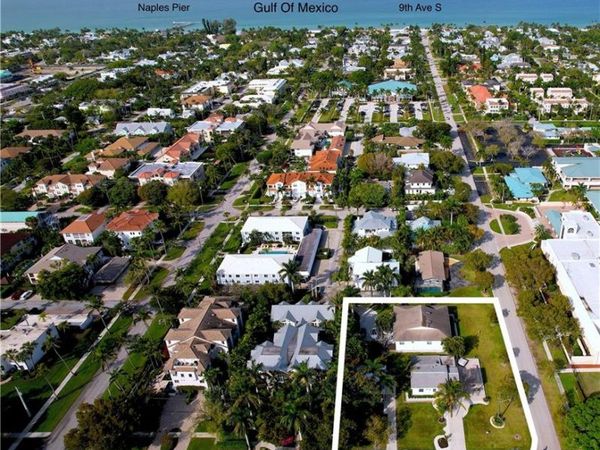 560 9th AVE S, NAPLES, FL 34102