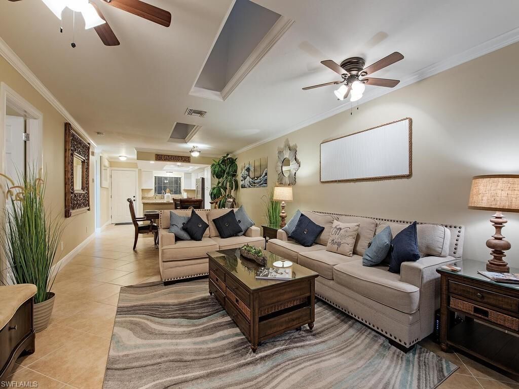 560 9th Ave S, Naples, FL 34102 Photo