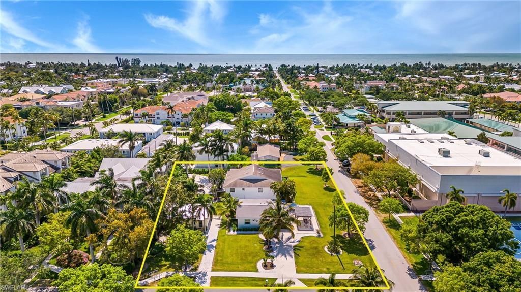 560 9th Ave S, Naples, FL 34102 Photo