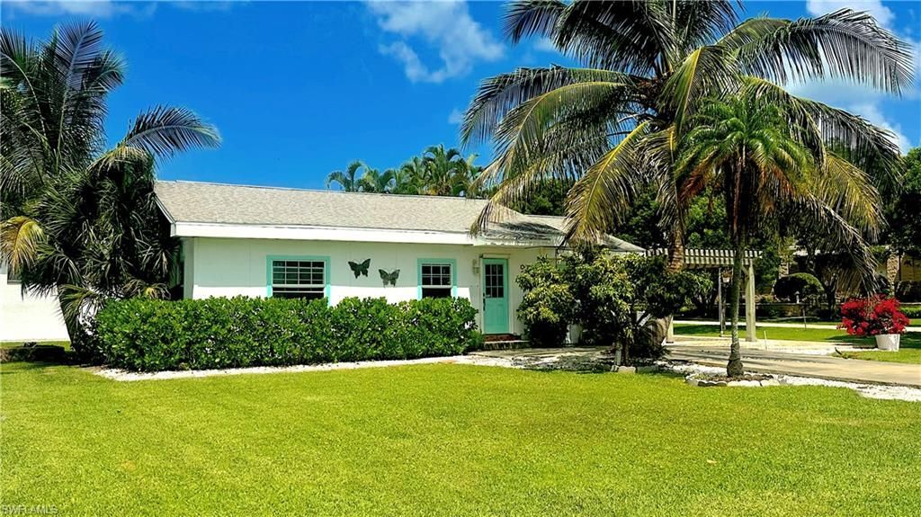 560 9th Ave S, Naples, FL 34102 Photo