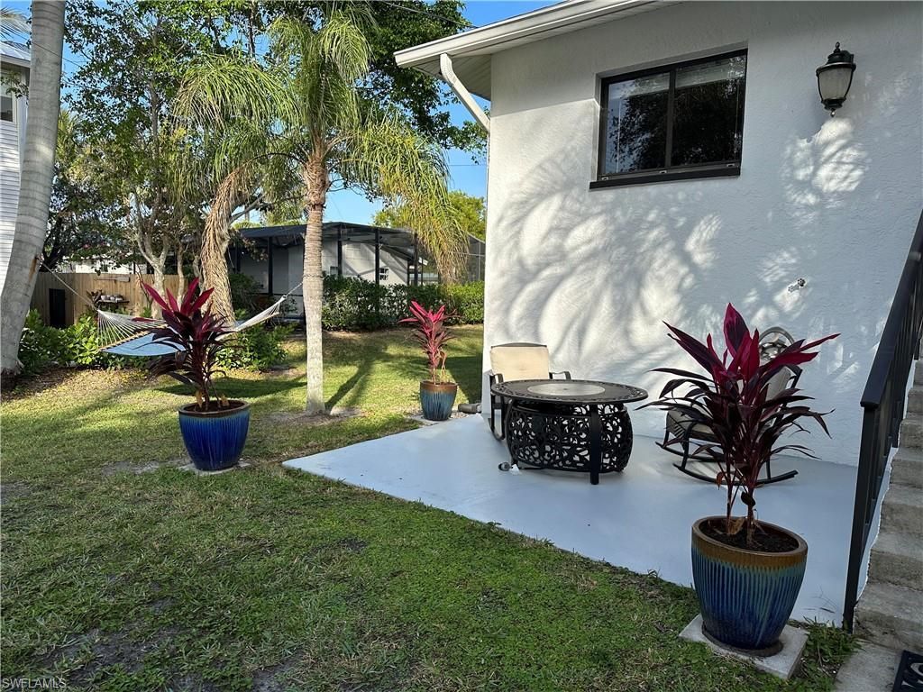 560 9th Ave S, Naples, FL 34102 Photo