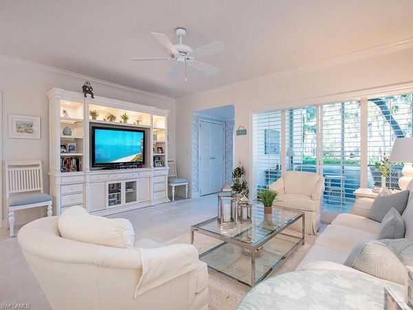 5818 Glencove DR, Unit 103, NAPLES, FL 34108