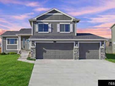 15014 S 19th Street, Bellevue, NE 68123