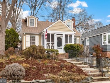 106 E MAPLE STREET, ALEXANDRIA, VA 22301