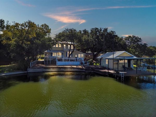 3814 Pawnee Court, Granbury, TX 76048