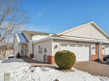 3084 Chisholm Court N, Maplewood, MN 55109