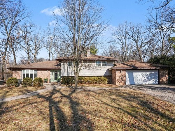 1214 Woodland Court, Joliet, IL 60436