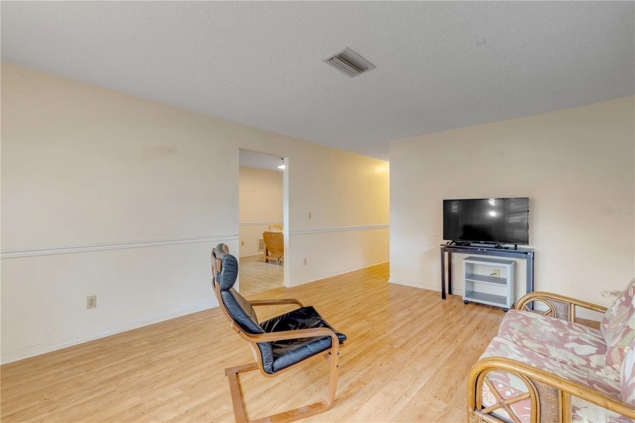 622 Goodwin Avenue, New Smyrna Beach, FL 32169 Photo