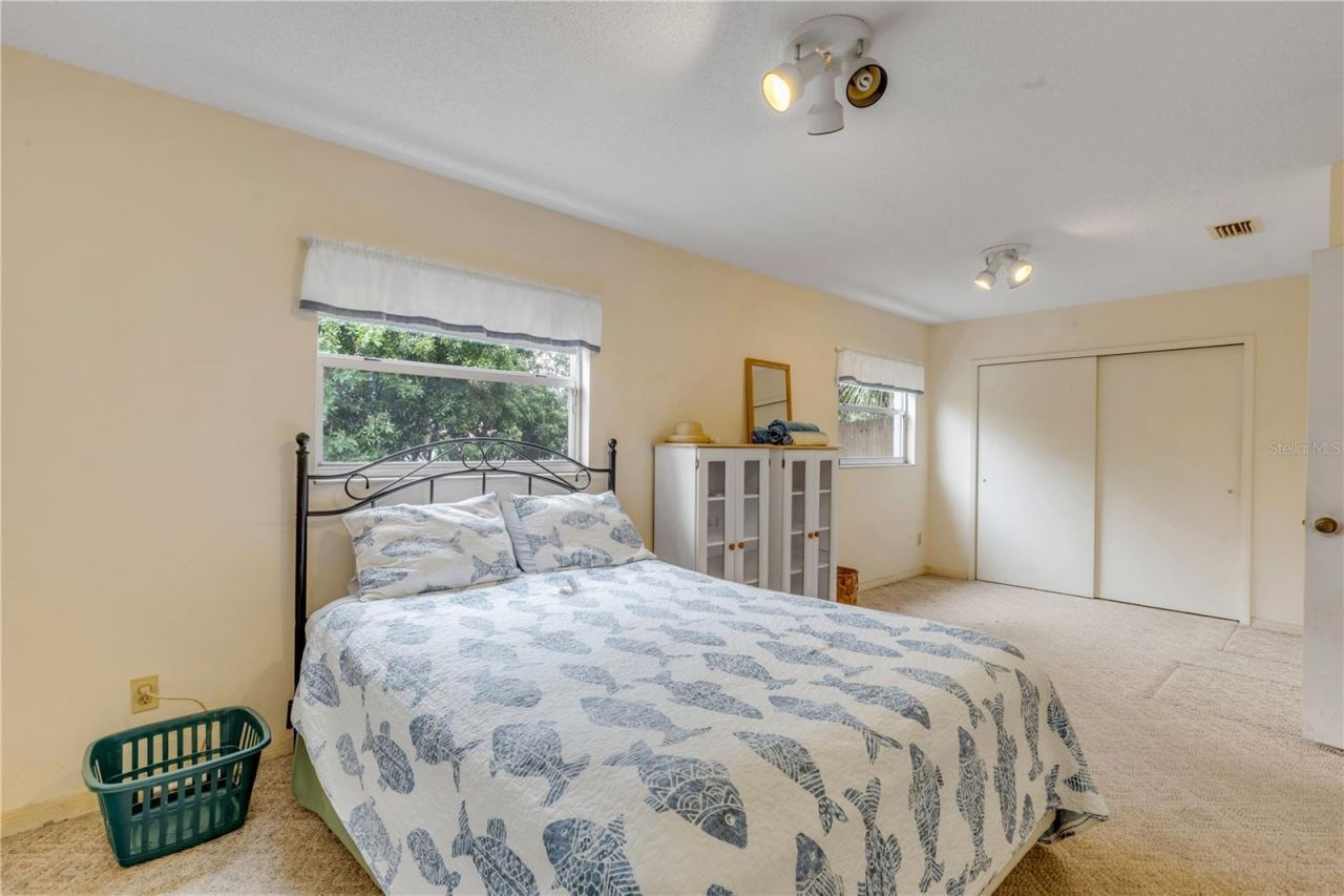 622 Goodwin Avenue, New Smyrna Beach, FL 32169 Photo