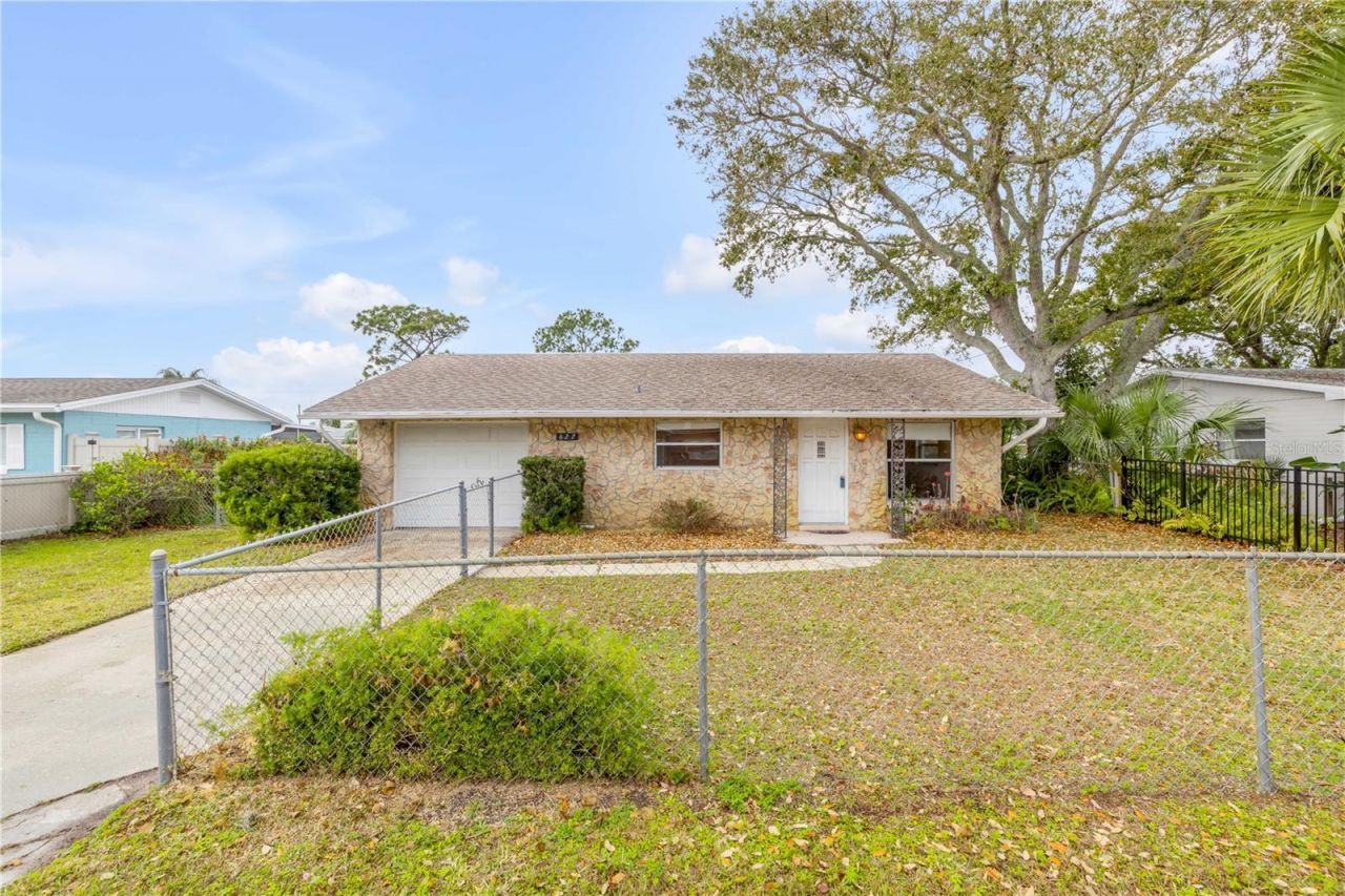 622 Goodwin Avenue, New Smyrna Beach, FL 32169 Photo