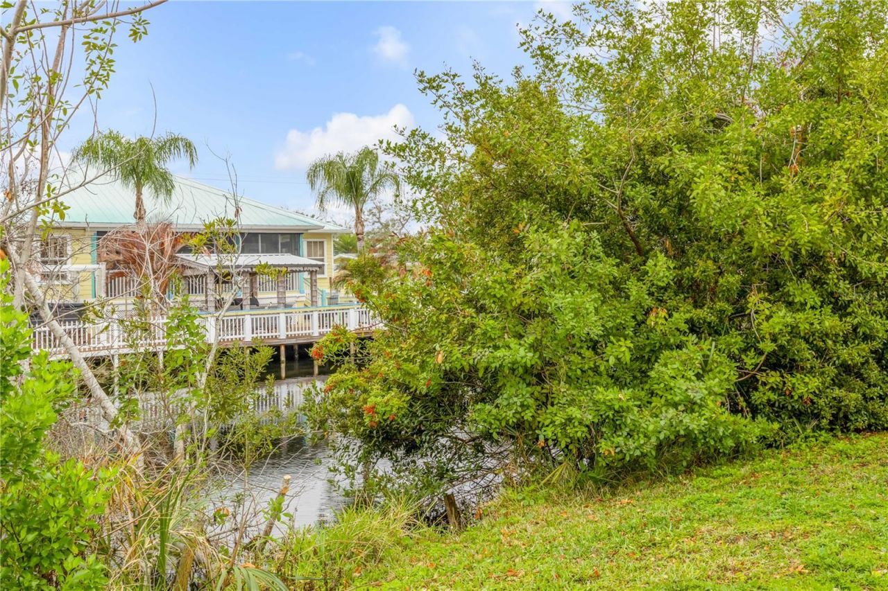 622 Goodwin Avenue, New Smyrna Beach, FL 32169 Photo