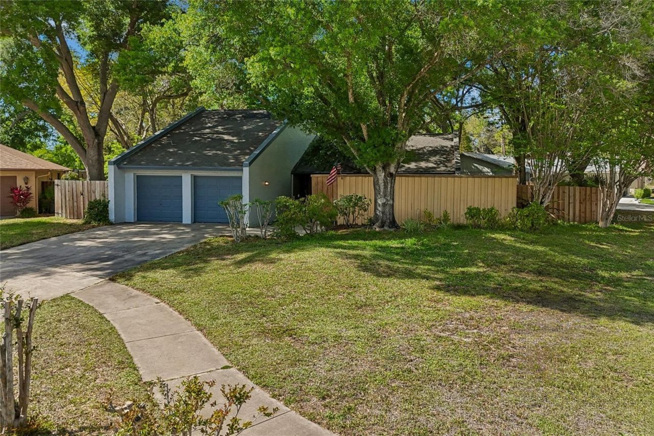 4438 Summer Oak Drive, Tampa, FL 33618 Main Photo