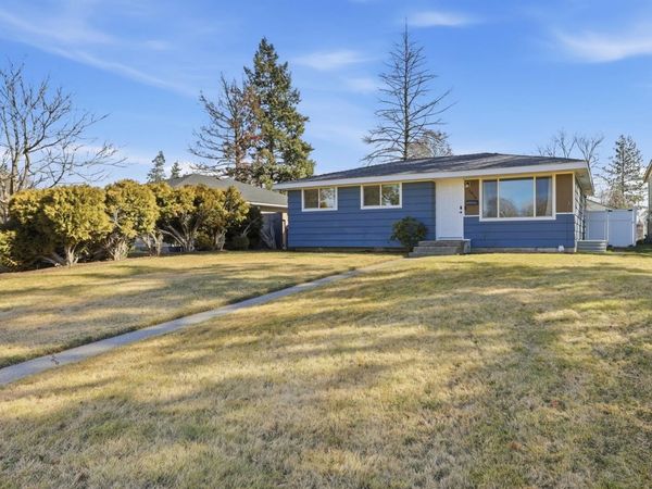 5816 N Lincoln St, Spokane, WA 99205