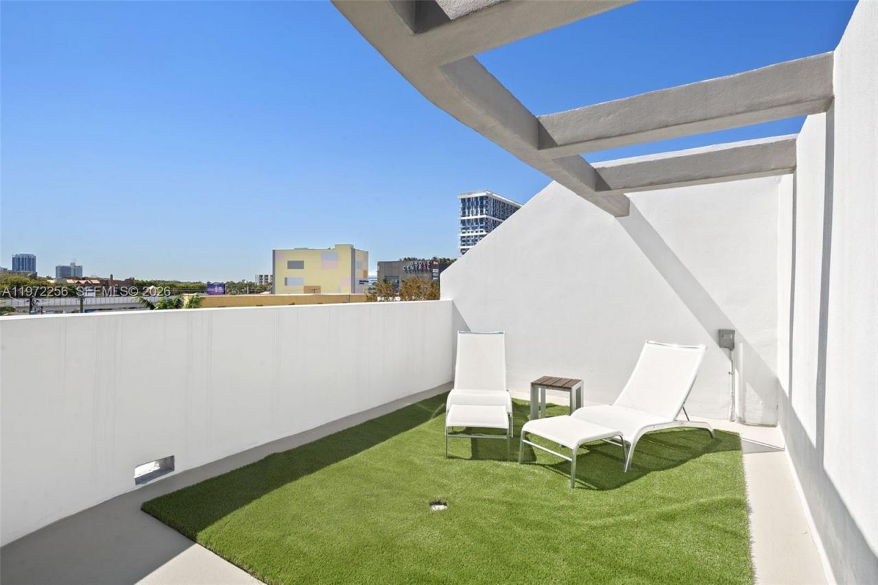 2688 SW 25th Ave., Unit 1, Miami, FL 33133 Photo