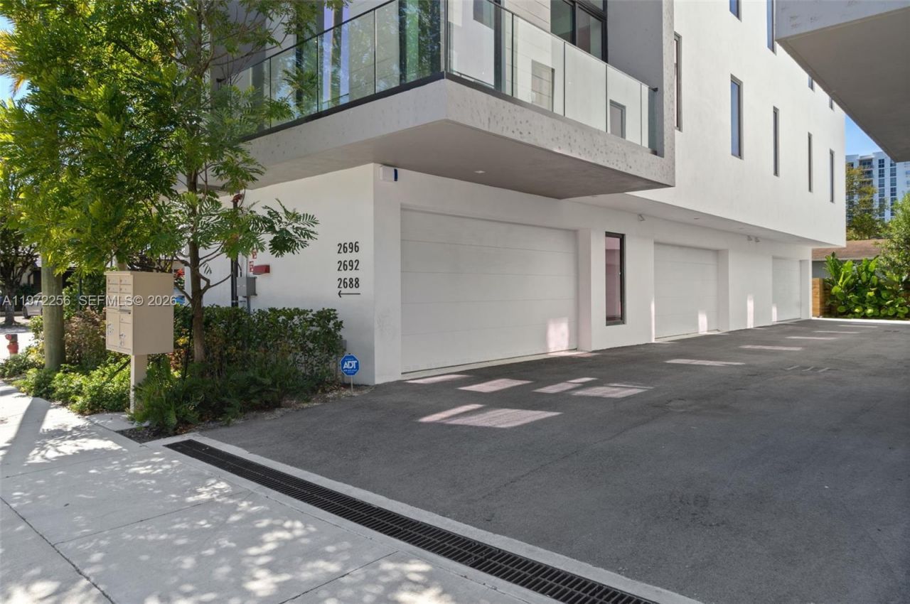 2688 SW 25th Ave., Unit 1, Miami, FL 33133 Photo