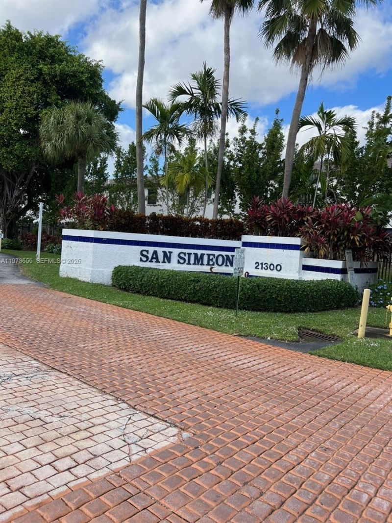 202 NE 211th Ter , Unit 202, Miami, FL 33179 Photo