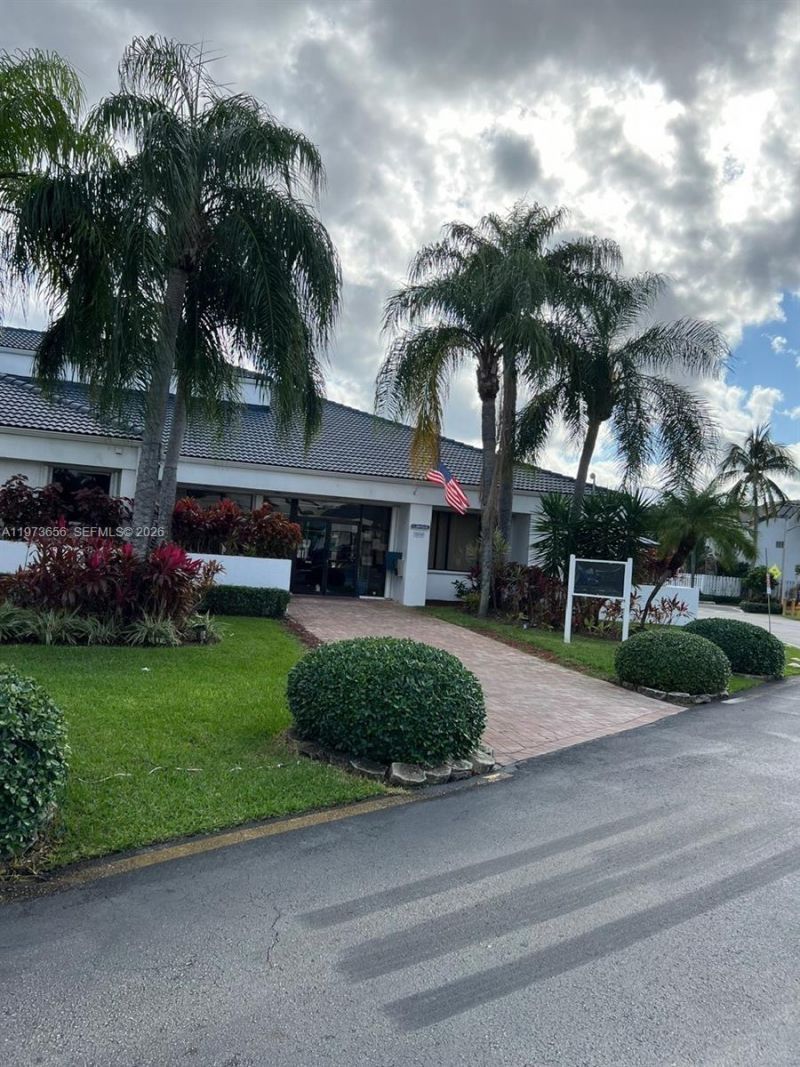 202 NE 211th Ter , Unit 202, Miami, FL 33179 Photo