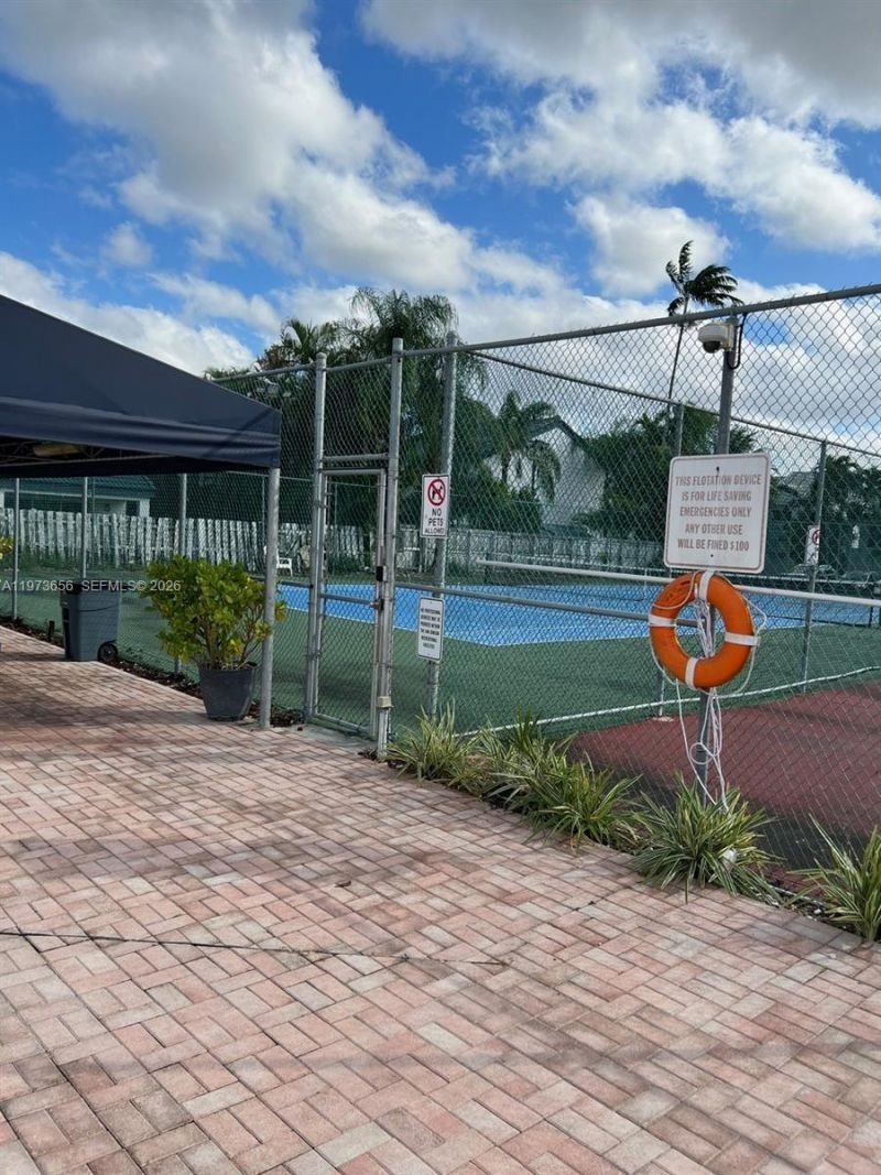 202 NE 211th Ter , Unit 202, Miami, FL 33179 Photo