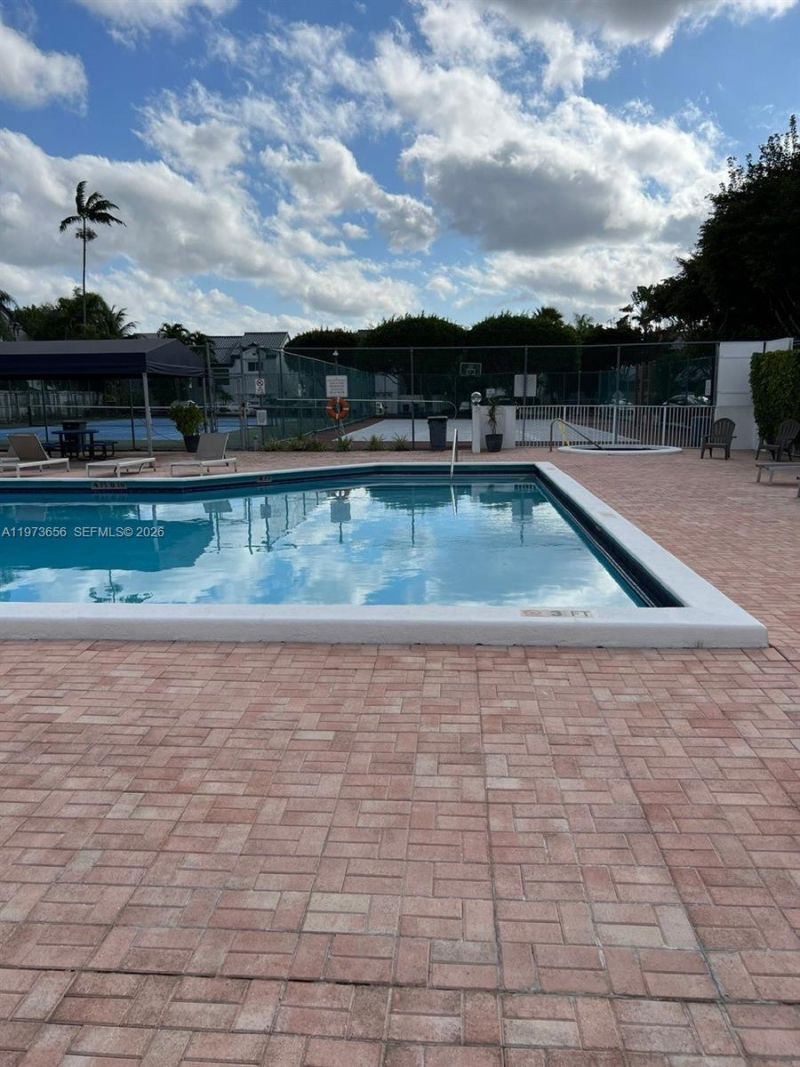 202 NE 211th Ter , Unit 202, Miami, FL 33179 Photo