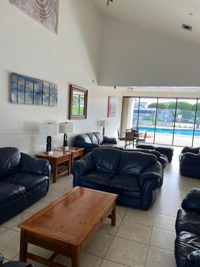 202 NE 211th Ter , Unit 202, Miami, FL 33179 Photo