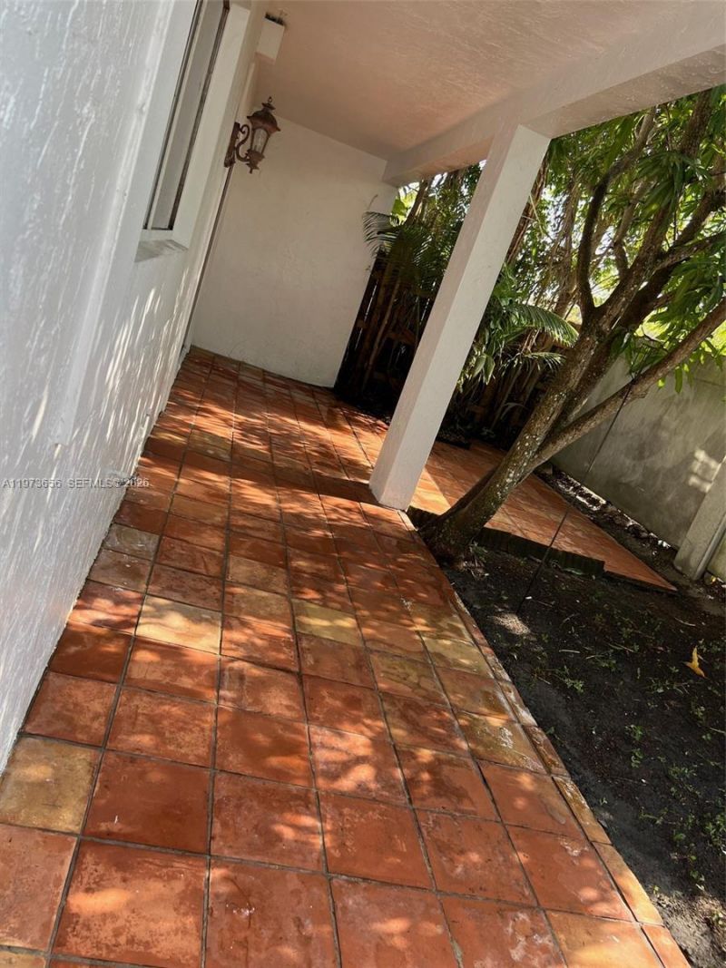 202 NE 211th Ter , Unit 202, Miami, FL 33179 Photo