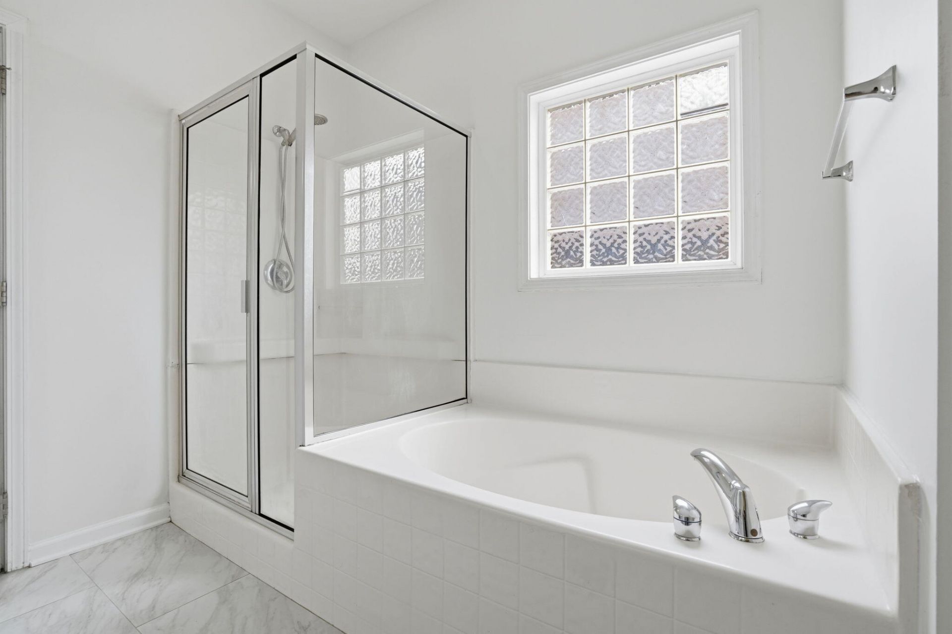 209 Goldfinch Lane Photo 10