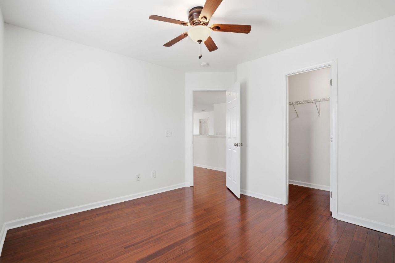 209 Goldfinch Lane Photo 24